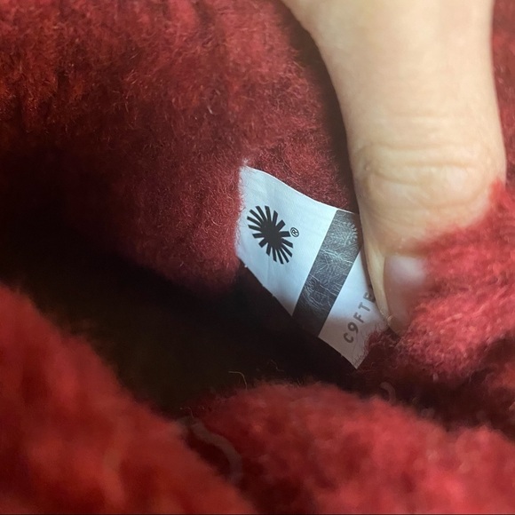 UGG | Mini Bailey Corduroy Bow Boots Kiss Red Size 6 New - Picture 8 of 11